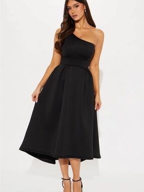 AMAZON Black One-Shoulder Midi Dress - CL